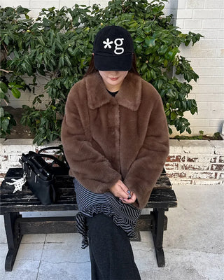Crop collar point fur jacket