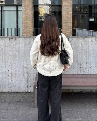 Simple round neck point knit