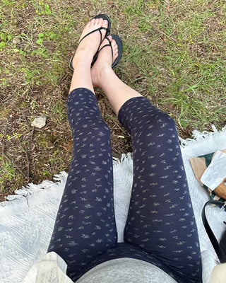 Walnut Button Mini Flower Cropped Leggings