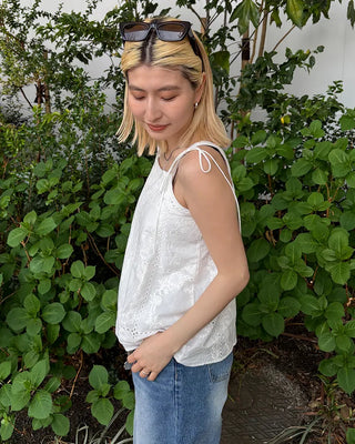 Punching block flower stitch camisole