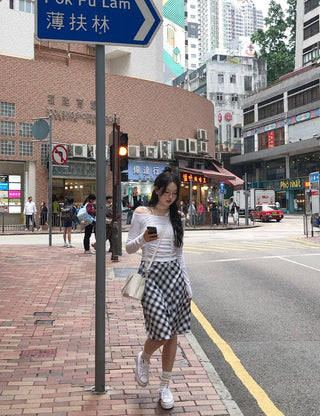 Checked long skirt