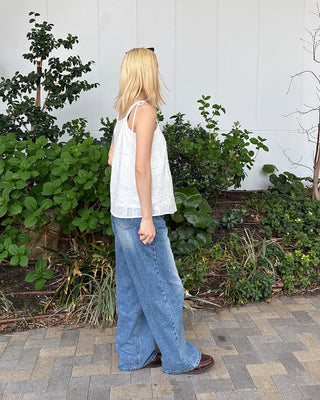 Punching block flower stitch camisole