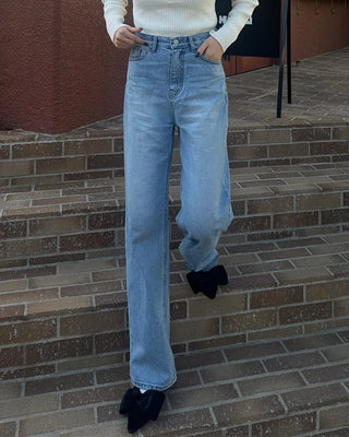 Semi-wide long denim pants