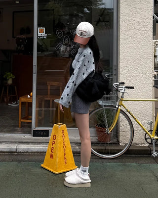 Twist knit elastic waist shorts