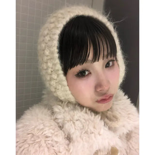Knitted earmuffs