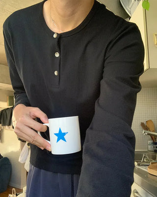 Button-down Henley neck long-sleeved T-shirt