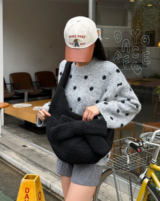 Boucle Ribbon Shoulder Bag