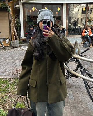 (Unisex) Center Seam Flap Pocket Half Coat