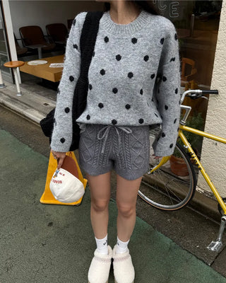 Polka Dot Round Knit