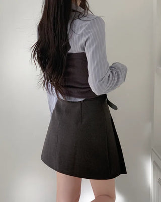 Pleated pocket skirt