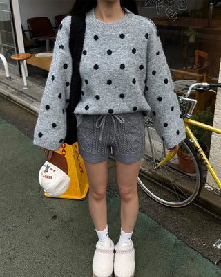Polka Dot Round Knit