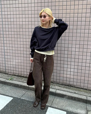 One-shoulder oversized sweatshirt