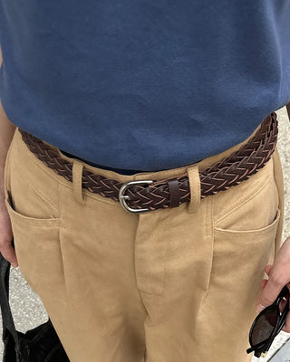 Leather twist belt