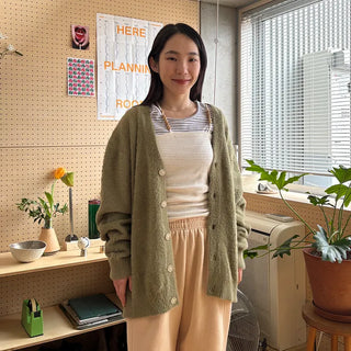 (Unisex) V-neck cardigan