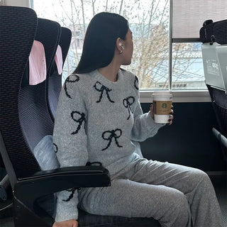 Ribbon Round Knit