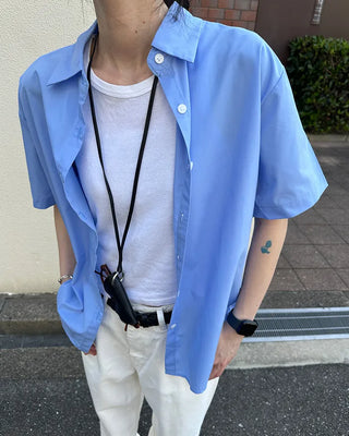 Simple short-sleeved shirt