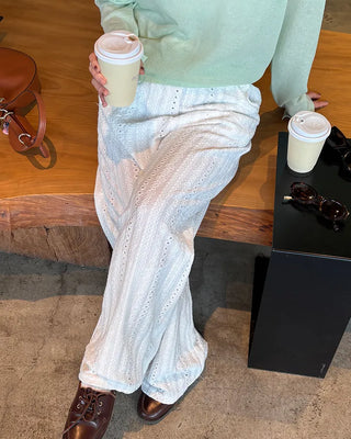 Punching lace stripe easy pants