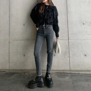 Double-button skinny pants