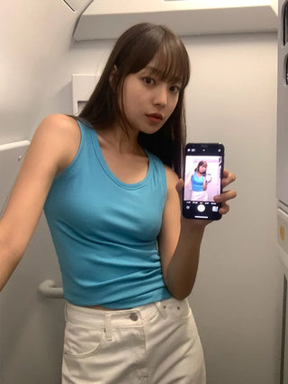 Ribbed round sleeveless top