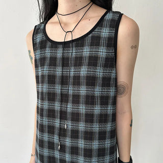 Black strap necklace