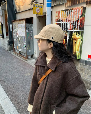 A half coat that can be worn even in the middle of winter.