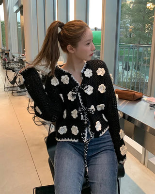 Big Flower Point Knit Cardigan