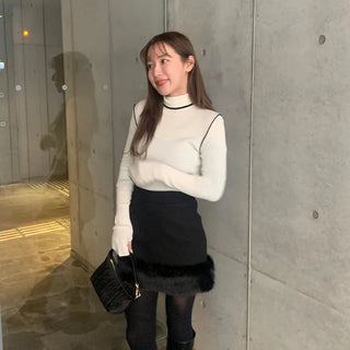 Hem fur mini skirt
