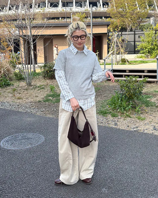 Curved center seam cotton pants