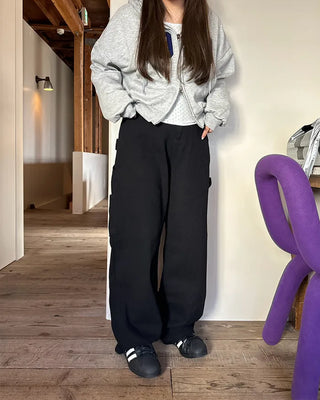 Wide cargo pants