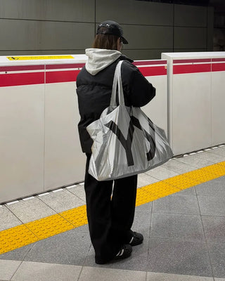Wide cargo pants