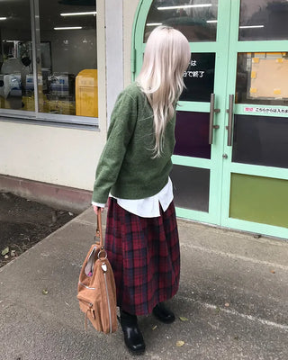 Elastic waist checkered long skirt