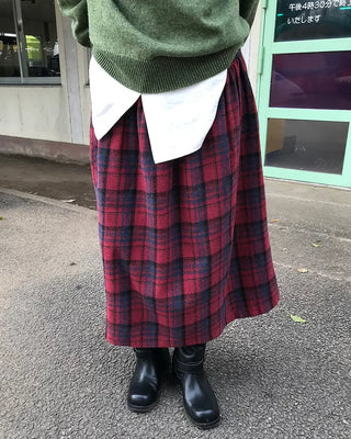 Elastic waist checkered long skirt