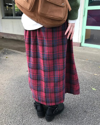 Elastic waist checkered long skirt