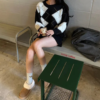 Blackton Argyle Round Knit