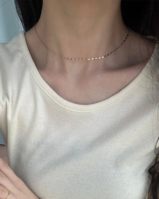 Simple daily chain necklace