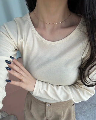 Round simple long-sleeved T-shirt