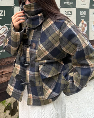 Checked short duffel coat