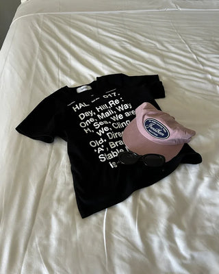 Long lettering half T-shirt