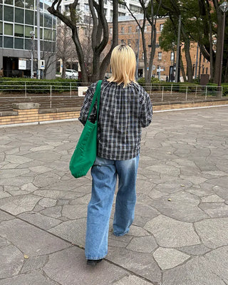 Low-waisted wide-leg denim pants