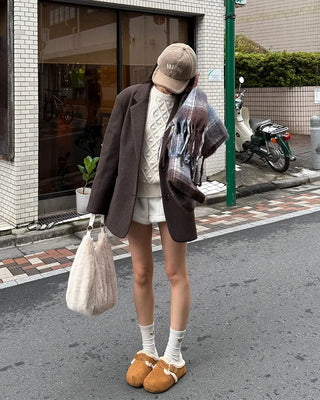 Round neck cable knit