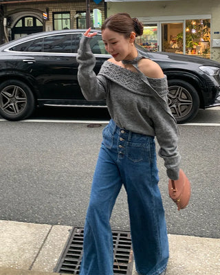 Wrap-off shoulder knit