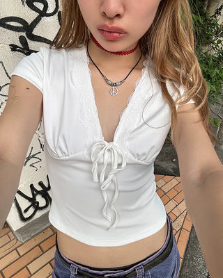 Lace V-neck strap gathered cap sleeve