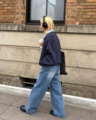 Low-waisted wide-leg denim pants