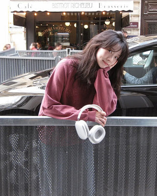 Pigment-washed sweatshirt