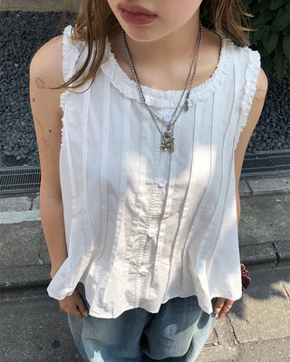 Pintuck frill sleeveless flared button blouse