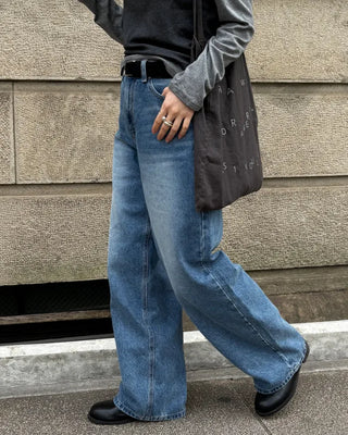 Low-waisted wide-leg denim pants