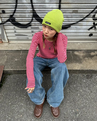 Oblong neck round hem border ribbed long T-shirt