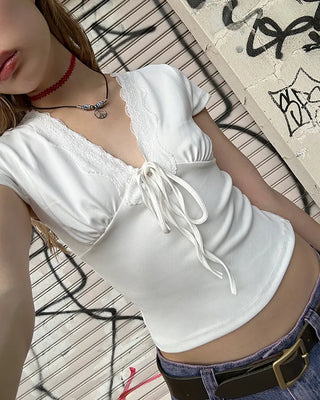 Lace V-neck strap gathered cap sleeve