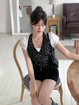 Two-button high-waisted shorts