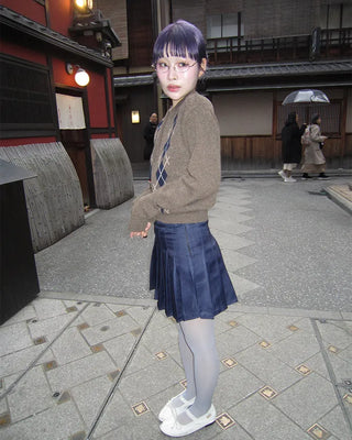 Simple pleated mini skirt